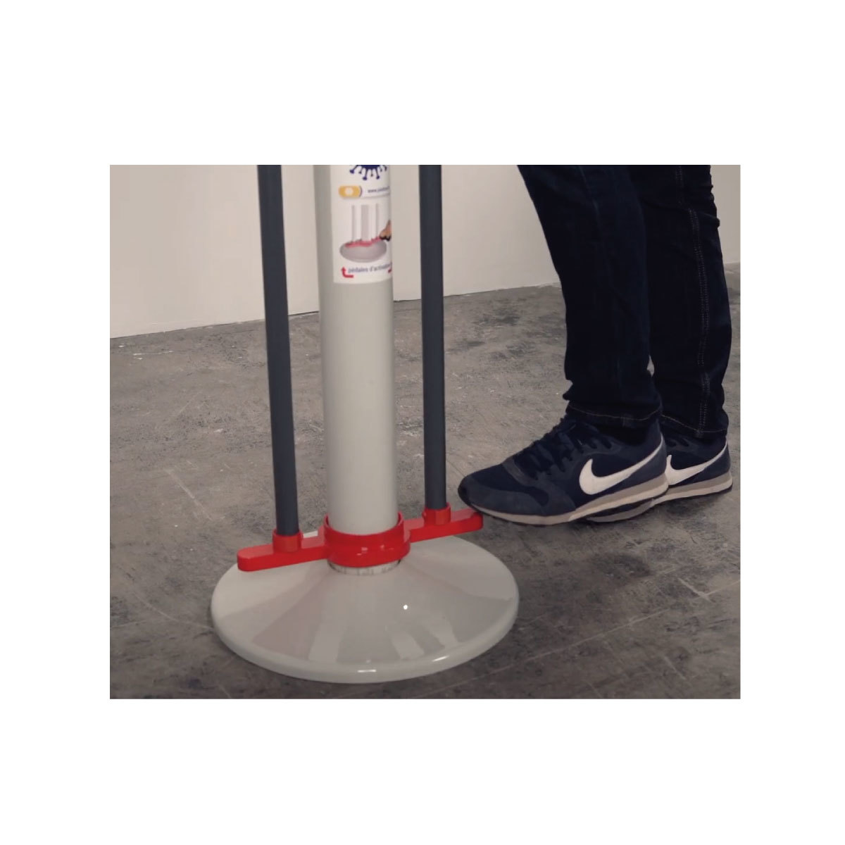 DISGEL Distributeur de gel sur pied M03