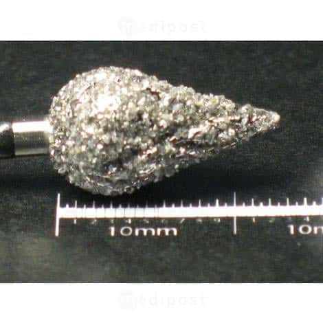 Fraise diamant flamme diametre7 5mm grain super gros a rainure M03