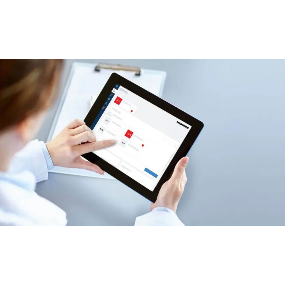 MKUV1610 Refrigerateur medical 141 litres  porte pleine M06