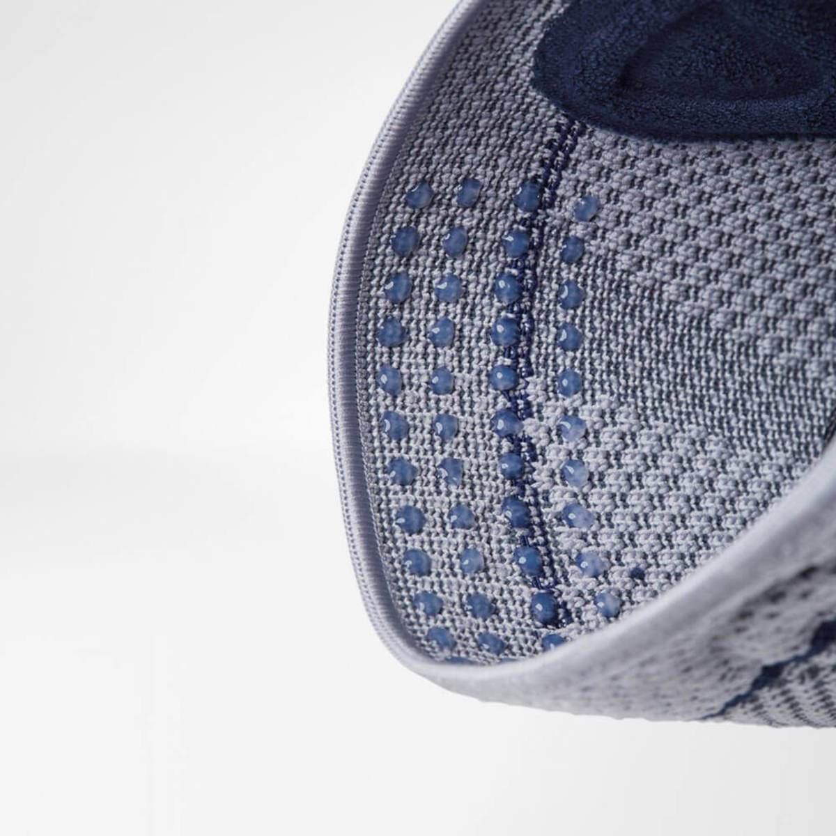 genutrain silicone M08