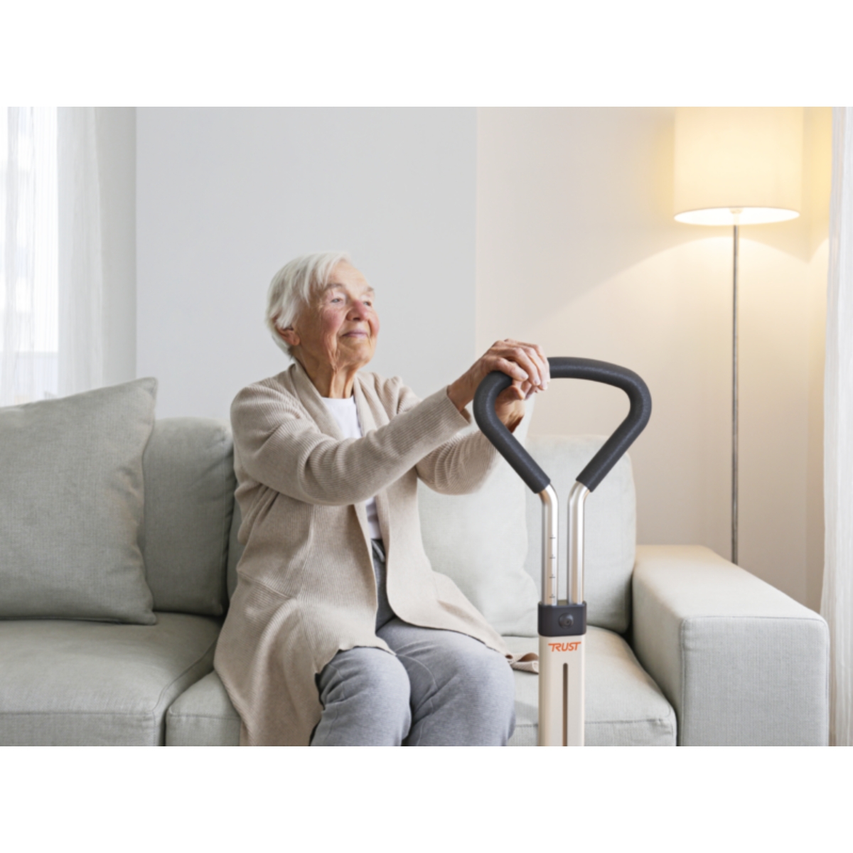 Barre de poignée pour se lever et s'asseoir M06