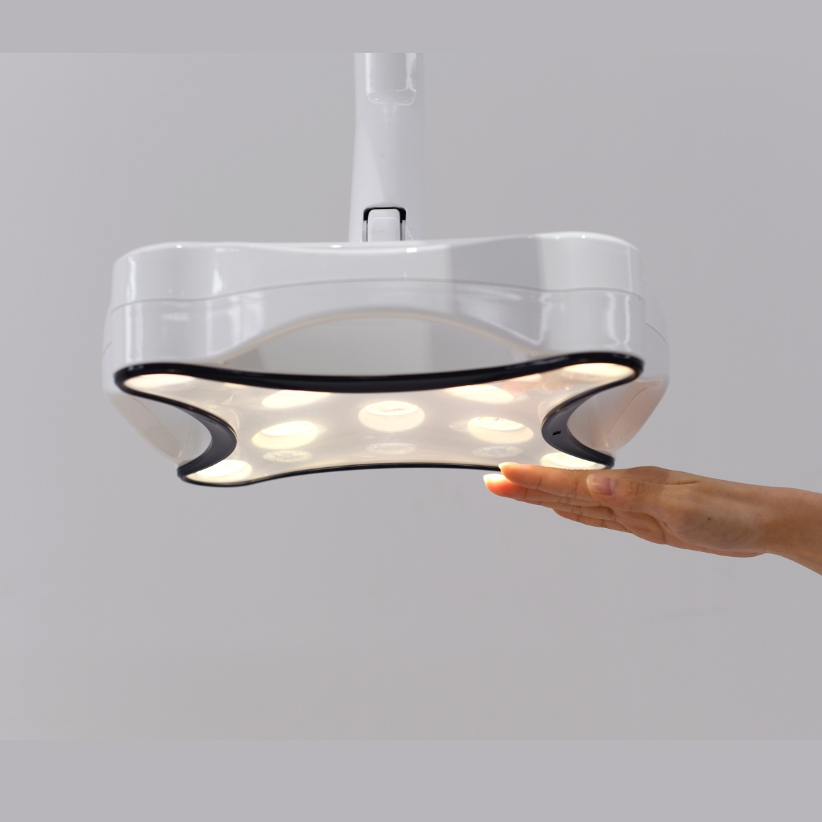 Lampe scialytique sur pied Scialux M03