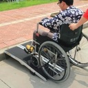 Rampe d'accès pliable+antidérapante en aluminium 122 x 74cm